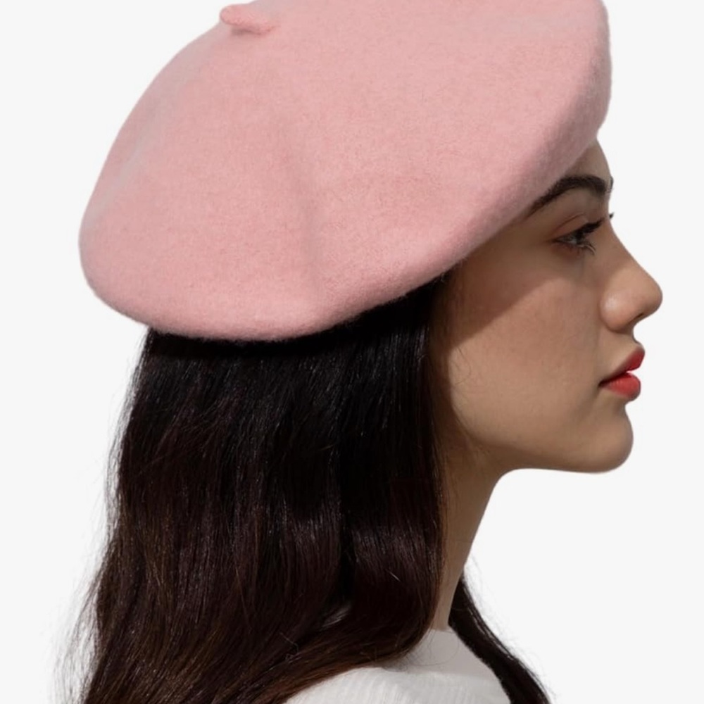 Chic Women's Pink Beret - Picture 2 of 4